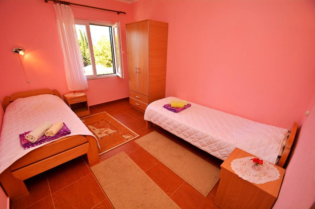 Apartment Rita Tivat Buitenkant foto